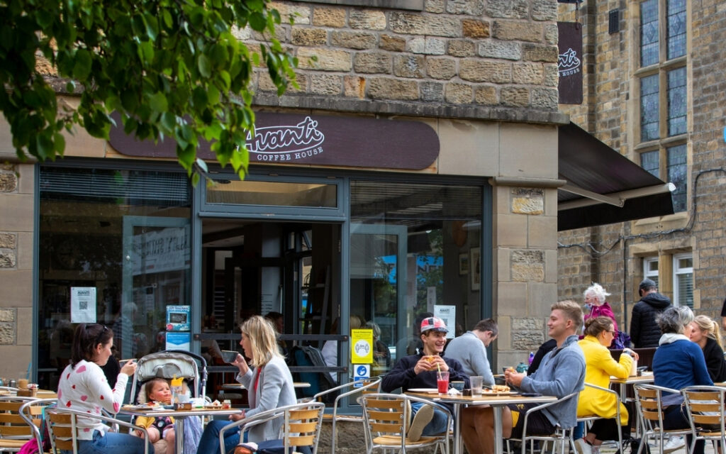 Avanti Coffee House